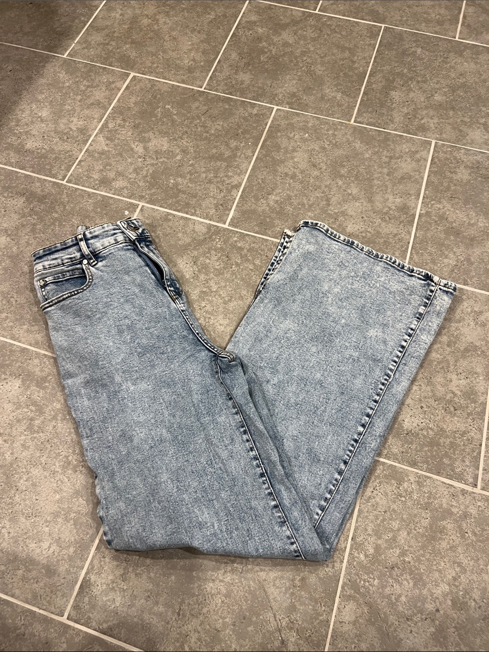 Light Wash Wide Leg High Waisted Jeans